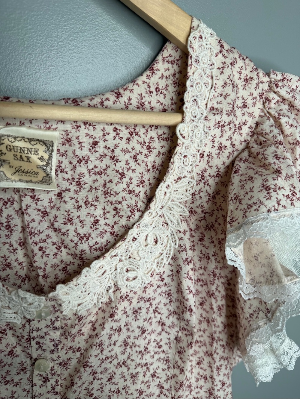 GUNNE SAX Vintage 70s Ditsy Floral Calico Lace Flutter Sleeve Prairie Dress - Picture 8 of 15